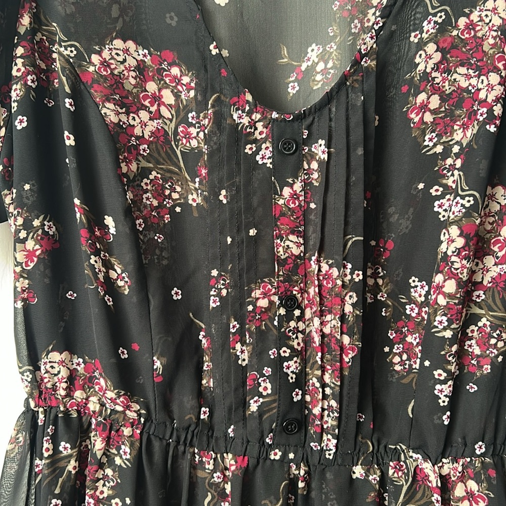 American Rag Dress - Picture 2 of 7